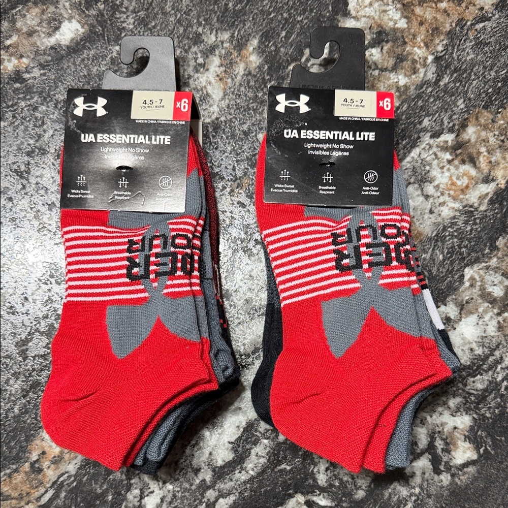Youth Under Armour Athletic Socks - NWT